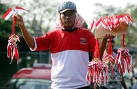 Mengais Rezeki Jelang HUT RI ke-70