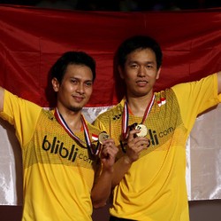 Hendra/Ahsan Juara Dunia Usai Menang Straight Game atas Liu/Qiu