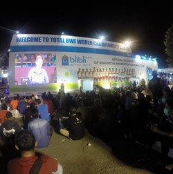 Istora Full, Penonton Melimpah di Pelataran