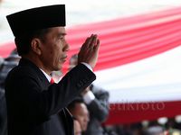 Jokowi Pimpin Upacara HUT ke-70 RI di Istana