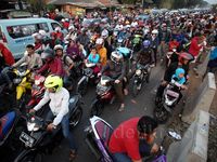 Jalan Kalimalang Macet