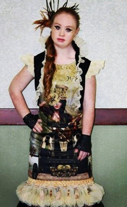 Inspiratif, Model Down Syndrome Ini Akan Tampil di New York Fashion Week