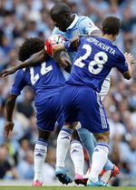 City Gilas Chelsea 3-0
