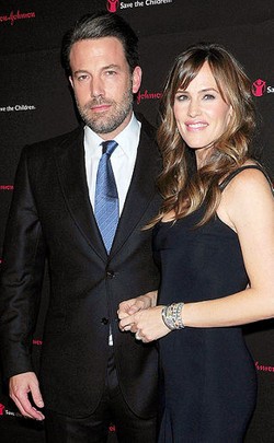 Liburan ke Disney World, Ben Affleck & Jennifer Garner Tak Saling Bicara