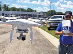 Diler Jualan Mobil Pakai Drone