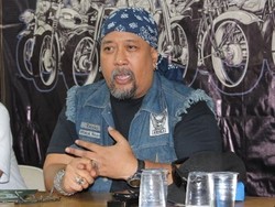 Iring-iringan Moge Disetop Pesepeda di Yogya, Ini Komentar Indro Warkop