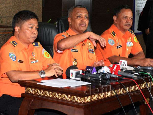 Basarnas Telah Temukan 54 Jenazah Korban Trigana Basarnas Telah Temukan 54 Jenazah Korban Trigana