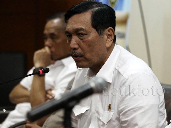 Luhut Panjaitan Gelar Jumpa Pers