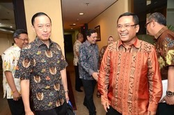Tom Lembong Datangi Kantor Menteri Saleh, Ada Apa?