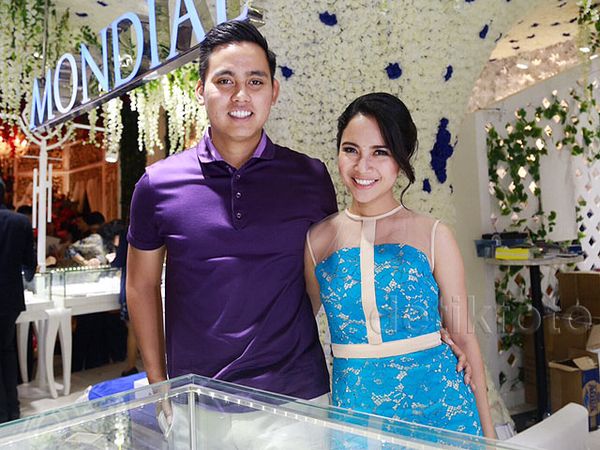 Senyum Bahagia Chacha Frederica dan Calon Suami