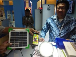 Solar Cell Sekarang Bisa Digunakan Untuk Charging Ponsel