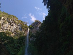 Air Terjun Pancaro Rayo, si Cantik dari Jambi