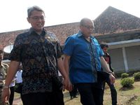 Triwisaksana Tinjau RS Sumber Waras