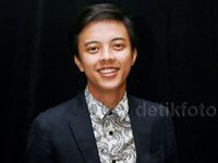Bisma Bergaya Necis, Keren Nggak Bismaniac?