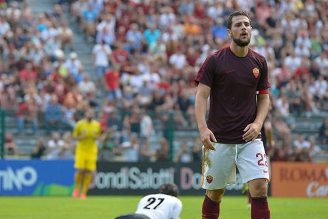 Destro Menuju Bologna