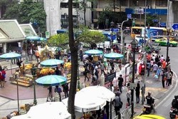 Suasana Terbaru di Kuil Erawan Bangkok Pasca Ledakan Bom