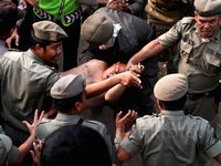 Korban Luka Akibat Bentrokan di Kampung Pulo