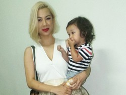 Masih Diterpa Isu Tak Direstui, Ini Kata Jennifer Bachdim