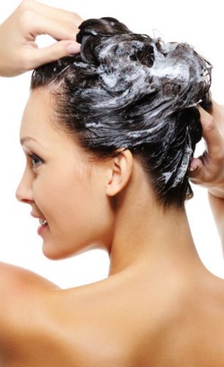 Seberapa Sering Sebaiknya Keramas? Ini Pendapat Para Pakar Rambut