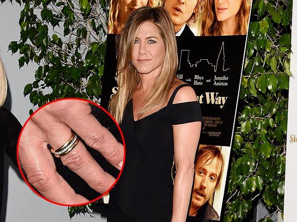 Ini Cincin Kawin Emas dan Berlian Jennifer Aniston