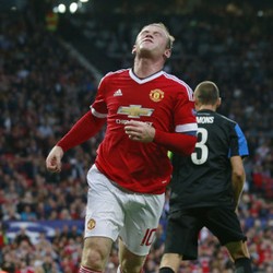 Tekad Rooney Bungkam Kritik