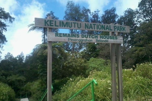 Bekas Pesanggrahan Belanda yang Misterius di TN Kelimutu