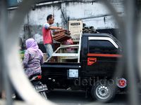 Warga Kampung Pulo Pindah ke Rusunawa Jatinegara Barat