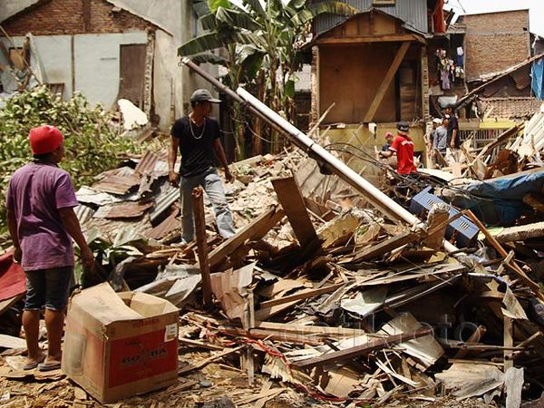 Yang Tersisa di Bantaran Kali Ciliwung