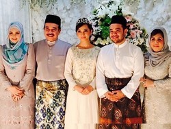 Tya Arifin Resmi Dilamar Bangsawan Negeri Jiran