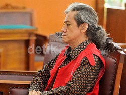 Oleh-oleh Fariz RM Setelah Bebas pada 17 Agustus