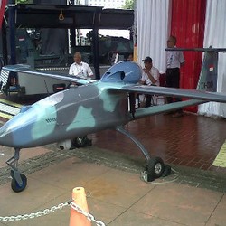 BUMN Unjuk Gigi Pamer Panser Sampai Drone di Istora Senayan