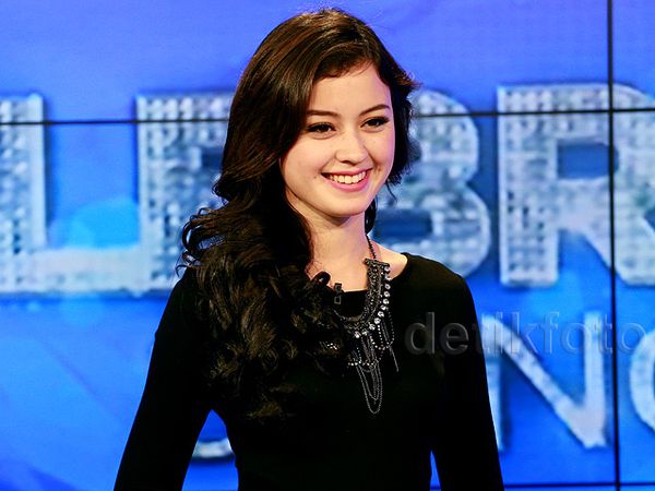 TGIF! Lihat Foto Kimberly Ryder Ini Bikin Hari Kamu Lebih Berwarna