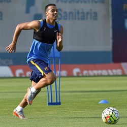 Chelsea Tak Akan Beli Pedro Kalau Menang di Dua Laga Pertama