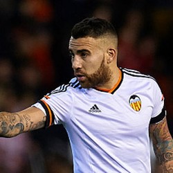 Rayuan Negredo Bikin Otamendi Pilih City
