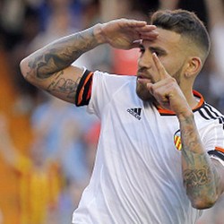 Otamendi Siap Bersaing dengan Bek-bek City Lainnya