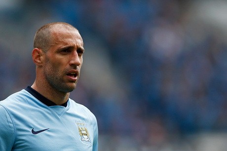 Cedera Lutut, Zabaleta Absen Sebulan