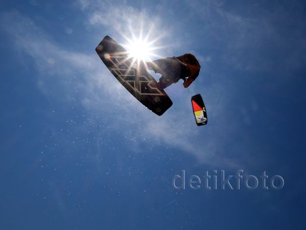 50 Peserta dari 20 Negara Ikuti Tabuhan Island Pro Kiteboarding 2015