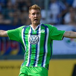 Bendtner Selamatkan Wolfsburg dari Kekalahan