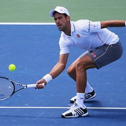 Djokovic Memijak Semifinal Usai Atasi Wawrinka