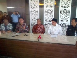 Menko Darmin Blusukan ke Pusat Industri dan Pelabuhan di Gresik