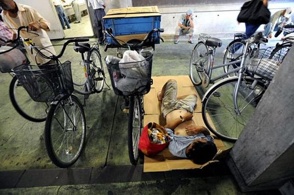 Nasib Suram Para Gelandangan di Tengah Kemajuan Jepang