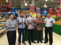Pangkas Rantai Distribusi, Carrefour Gandeng Petani Salak Wonosobo