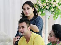 Raffi Ahmad Nangis Ingat Mendiang Ayahnya