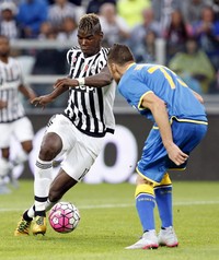 Di Juventus Stadium, Minggu (23/8/2015) malam WIB, Juve tampil mendominasi dengan penguasaan bola mencapai 66% berbanding hanya 34% milik Udinese sebagaimana dicatat ESPN. Bianconeri juga melepaskan total 21 tembakan dengan lima mengarah ke gawang, sementara tamunya punya enam percobaan di mana cuma dua yang tepat sasaran. REUTERS/Giampiero Sposito.