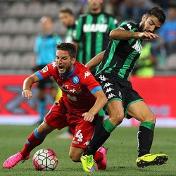 Napoli Tumbang di Kandang Sassuolo