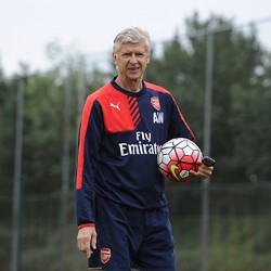 Wenger Tegaskan Takkan Terpengaruh Aktivitas Transfer Tim Rival