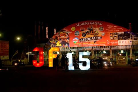 Dengan TNI & Lampion, Seperti Ini Serunya Jateng Fair 2015