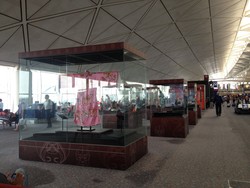 Transit Berjam-jam di Bandara Hong Kong? Tak Bakal Bosan!