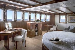 Kapal Mata-mata Zaman Uni Soviet Disulap Jadi Yacht Mewah