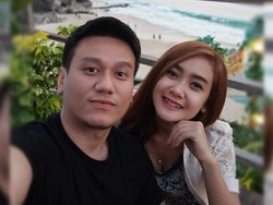 Ssst.. Cita Citata dan Richard Pondaag Suka Pacaran di Bandara